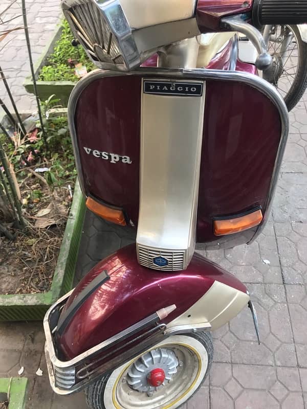 Vespa Piaggio 9