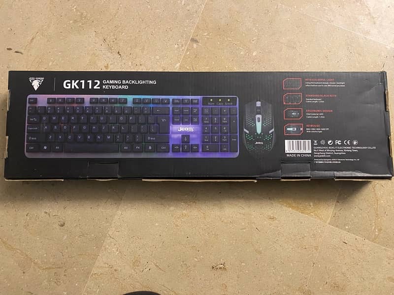 Gaming Keyboard + Mouse + Mouse pad Logitech 4