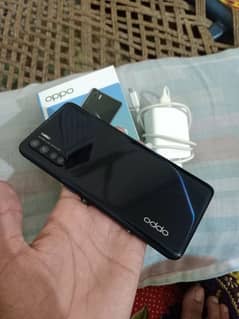 Oppo 8/256 box charger Sath hai 10 by 10 all okay hai