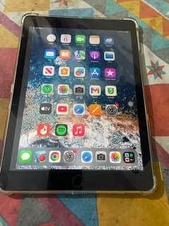 Apple iPad 5th Gen 2017 -  9.7" - iOS 16 - 32GB - SpaceGrey