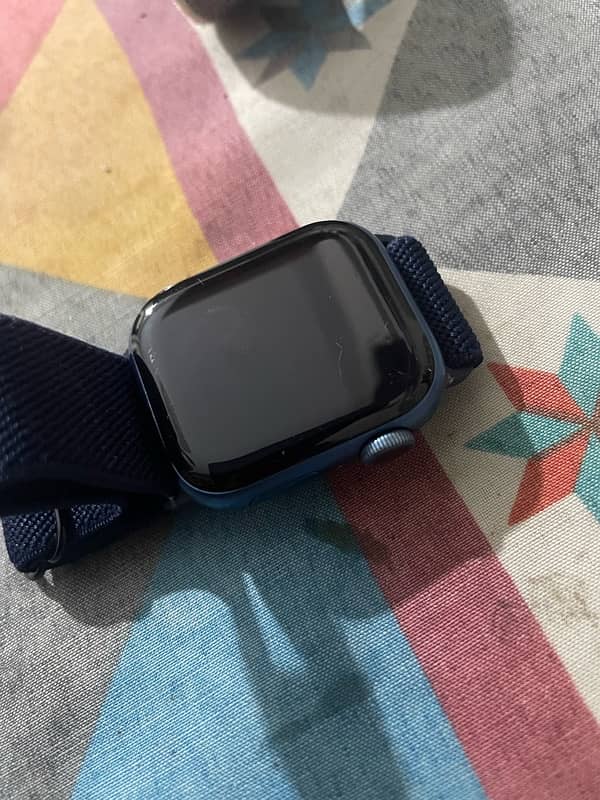 Apple Watch Series 7 - 41mm - 32GB - with Box 9