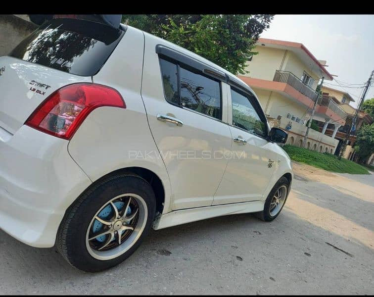 Suzuki Swift 2011 3