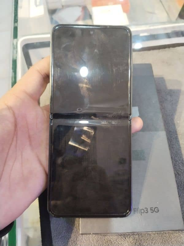 Samsung z flip 3 128GB Non PTA 1