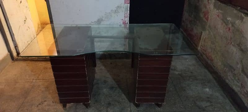 Table for sale. 0