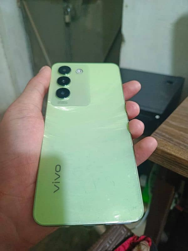 Vivo y100 3