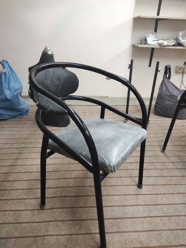 6 Chairs slightly used 1