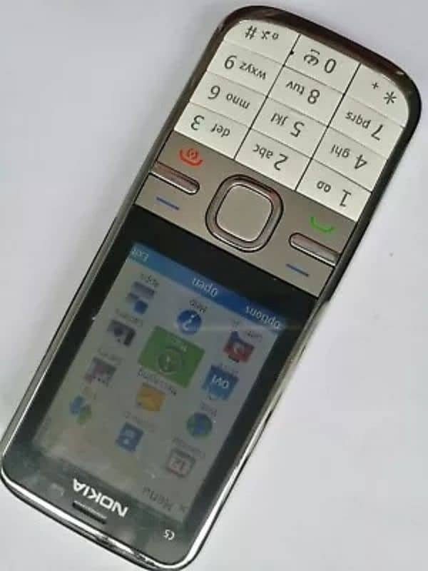 Nokia C5 with original charger 0