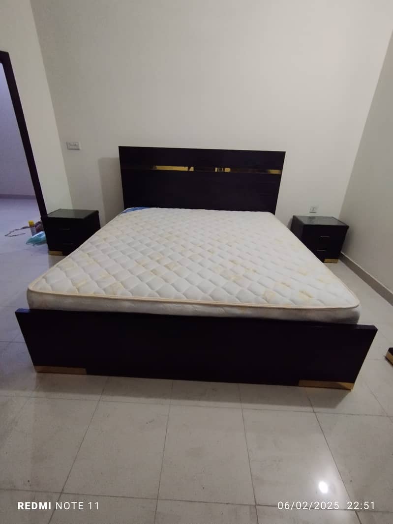 Latest Design Furniture (with mattress) is available for sale (10/10) 10