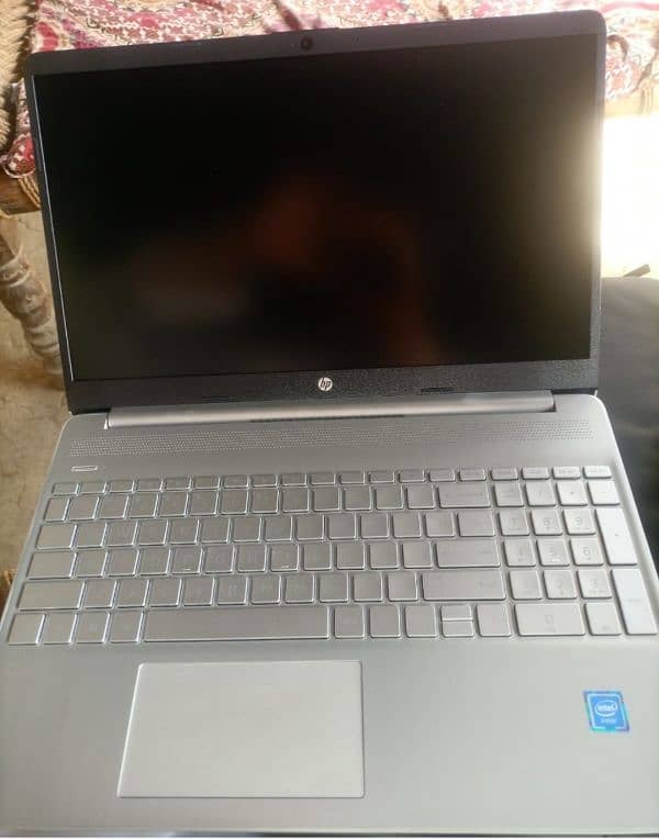 HP-15s laptop- Intel Celeron -8gb ram-256gb ssd- light weight slim 1