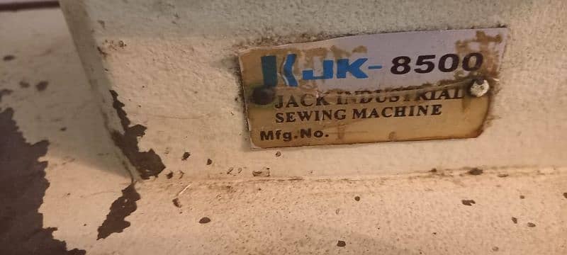 Jack Sewing Machine with Big Stand 6