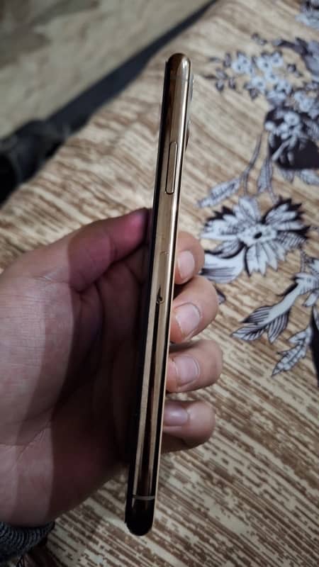 IPHONE 11 PRO MAX NON PTA 256 GB (Read Ad) 2