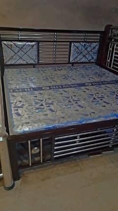 king size bed with mattress