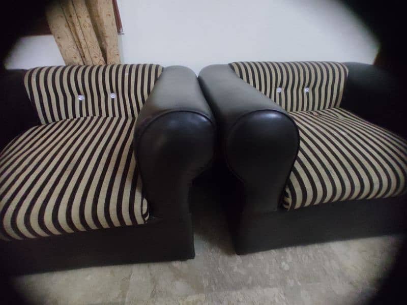 Sofe set 5 seater for sale 10