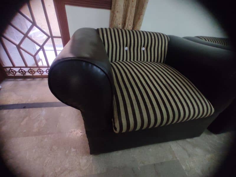 Sofe set 5 seater for sale 12