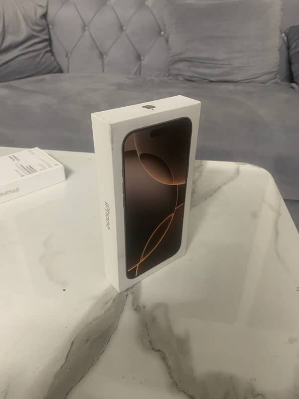 IPHONE 16 PRO MAX DESERT TITANIUM 512 GB. 2