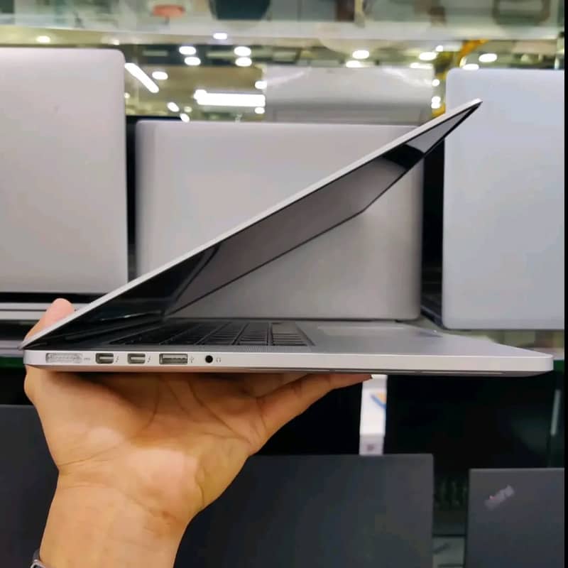 "MacBook Air 2015: Sleek, Powerful, and Portable" Core i7 16GB 256GB 2