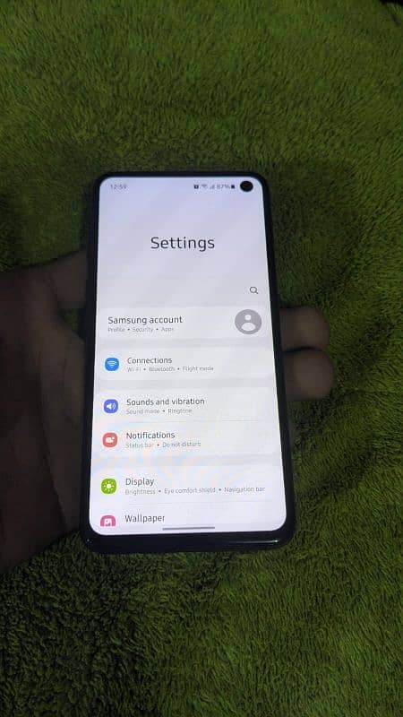 Samsung Galaxy S10e 6/128Gb 1