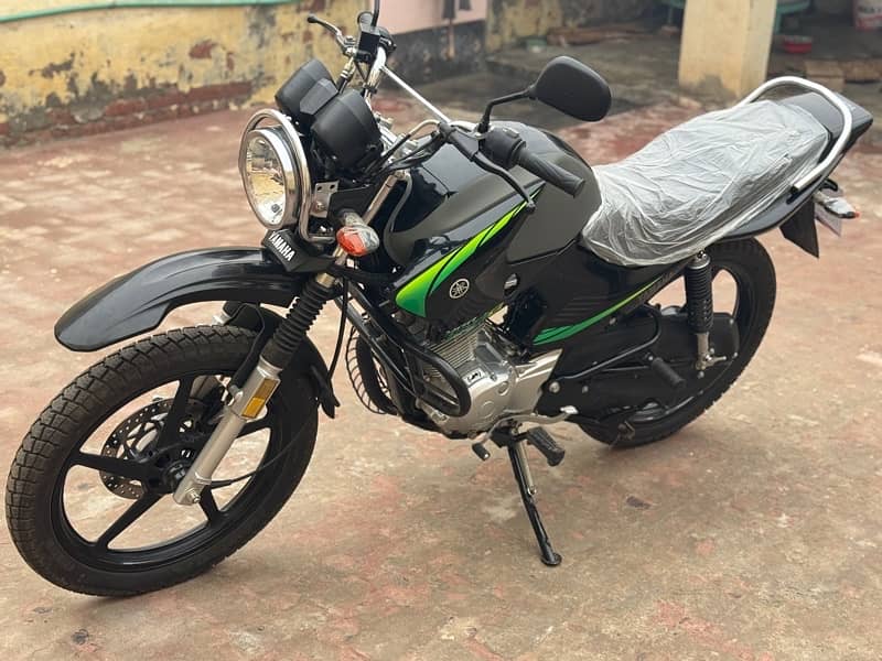 Yamaha YBR 125G Showroom Condition available 1