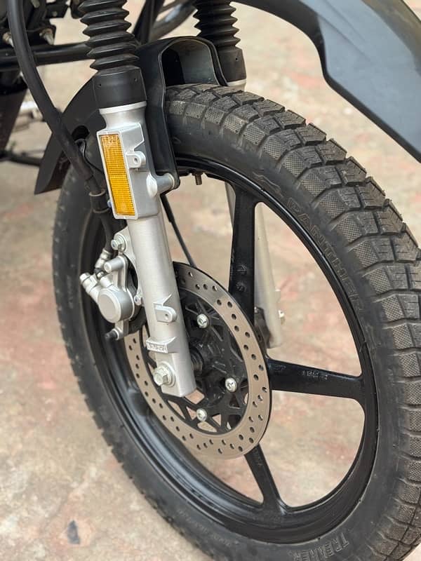 Yamaha YBR 125G Showroom Condition available 4