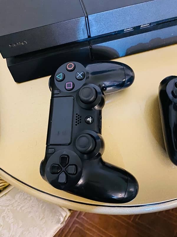 Ps4 500Gb 2 original wireless controllers 4