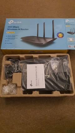 TP Link 3 Antenna WIFI router 450 Mbps