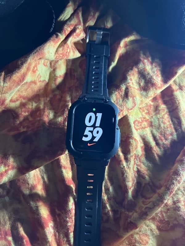 Apple Watch Series 4 44mm Nike band 2