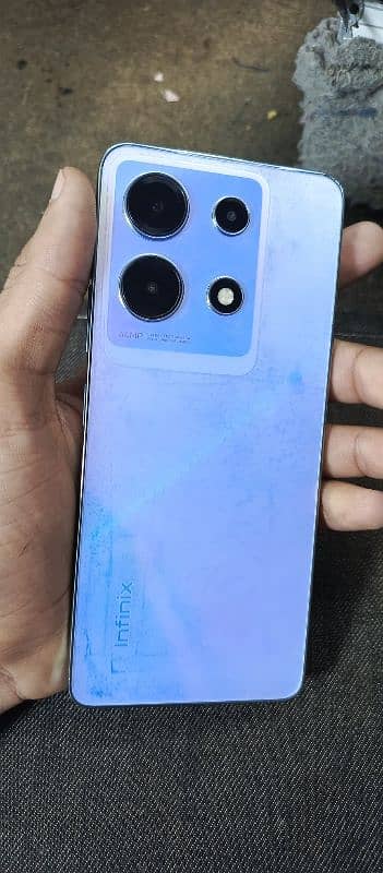 INFINIX NOTE 30 10/10 condition 8 /256 0