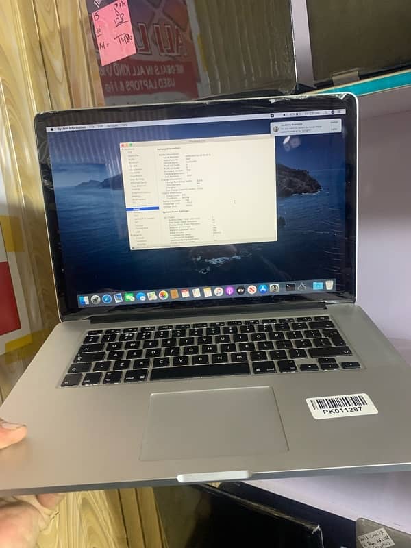 MacBook Pro 2015 15 inch ratina display  i7 ram 16  1 tb ssd 2 gb card 2