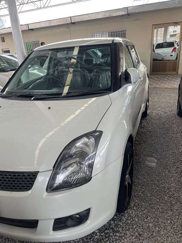 Suzuki Swift 2004 | Car | Suziki Car | Swift 2004 model family car 2