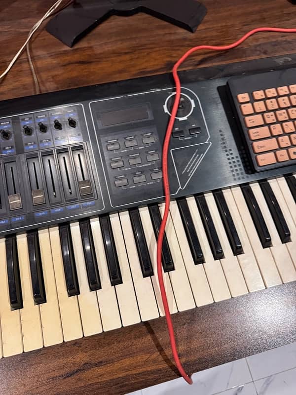 CME studio midi, midi keyboard, all option midi piano, studio piano 1