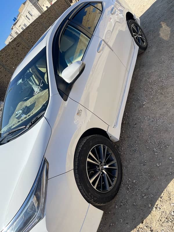 Toyota Altis Grande 2019 4