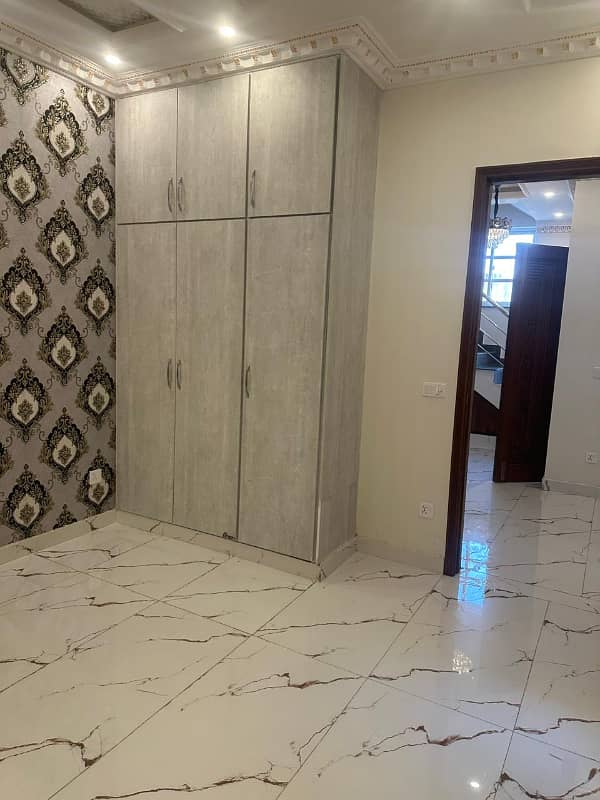 Office space for rent in gulberg 3