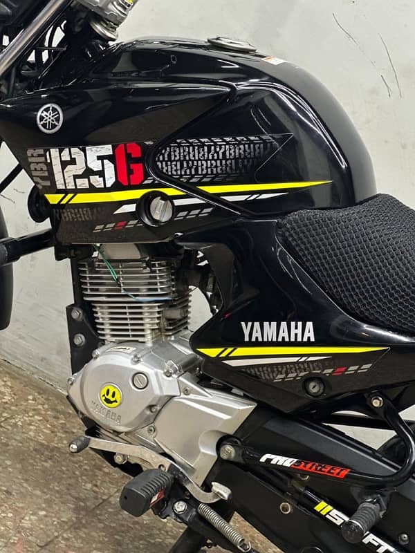 YAMAHA YBR125G 2020 Model 3