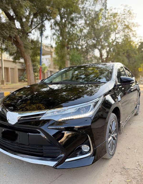 Toyota Altis Grande 2022 black with black 1