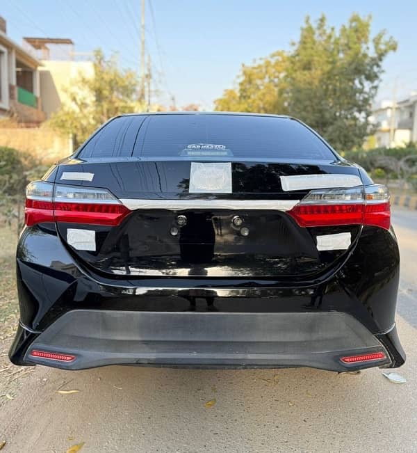 Toyota Altis Grande 2022 black with black 3