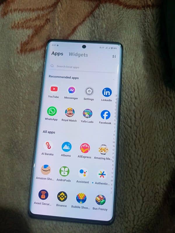 vivo x80 corved screen good result 20 gb ram 4