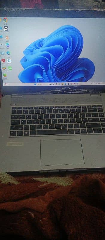 HP ZBook Studio G5 i7 8th gen 1