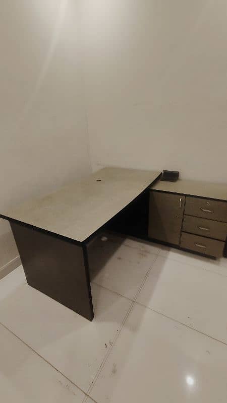 Office Table for sale 7