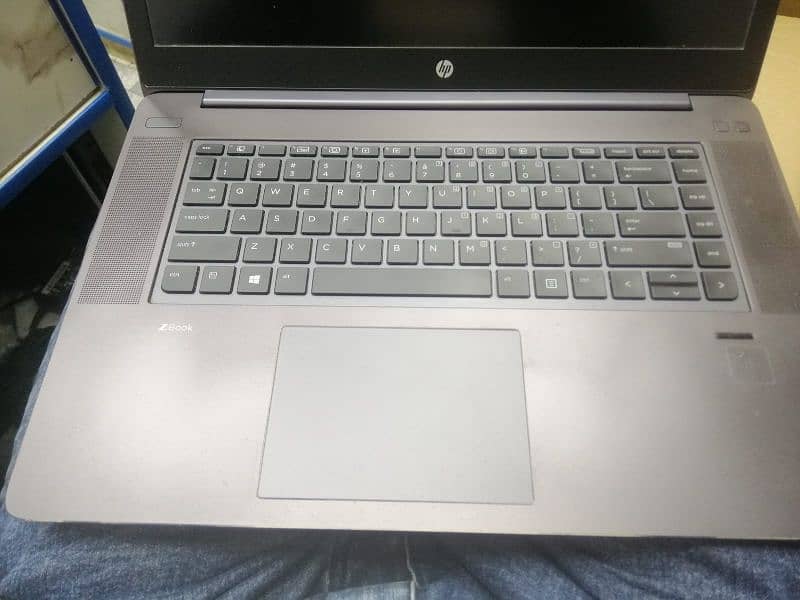 HP Laptop zbook studio g3 0