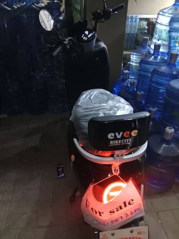 evee scooty for sale 4