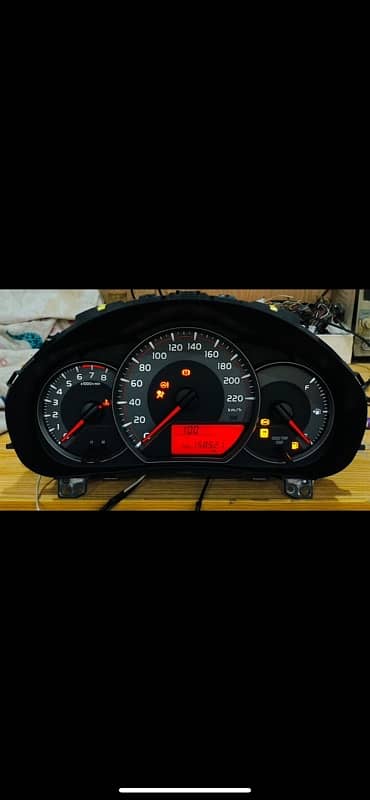 toyota Vitz rpm meter white 1