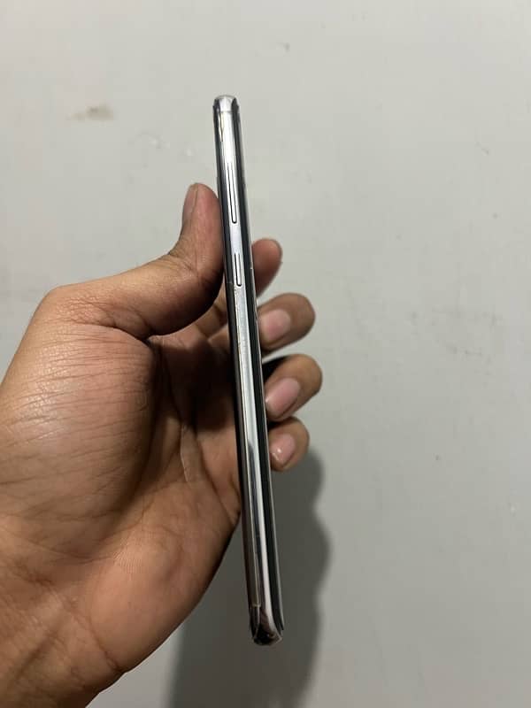 S 10 Plus 4