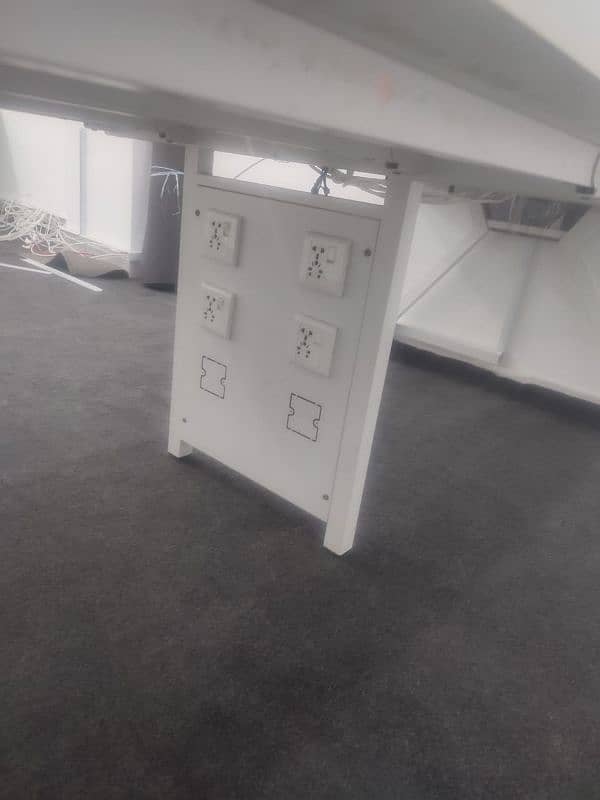 Workstation Available urgent sale 0