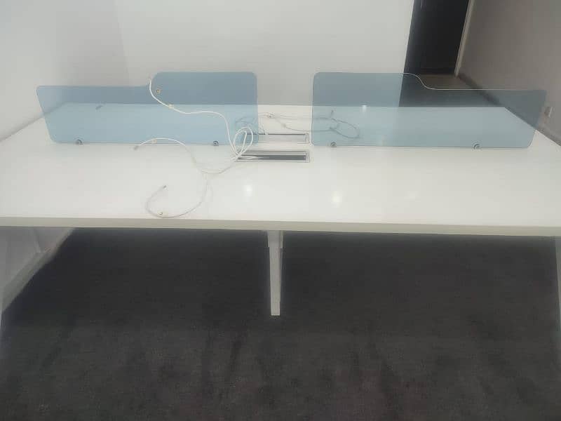 Workstation Available urgent sale 3