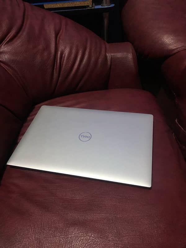 Dell Precision laptop - Dell Precision 5530 Workstation  Laptop i 0