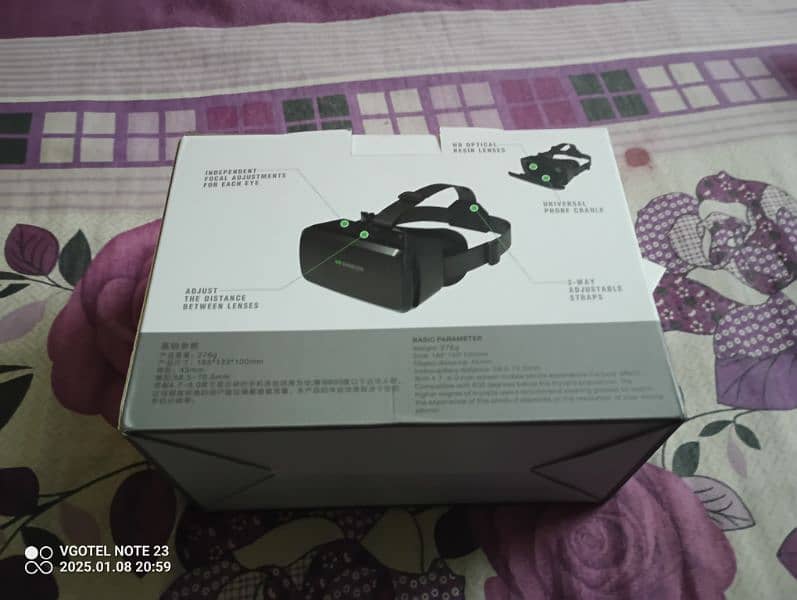 VR headset With Box 5