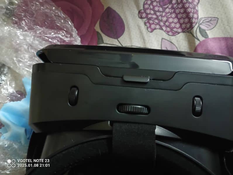 VR headset With Box 8