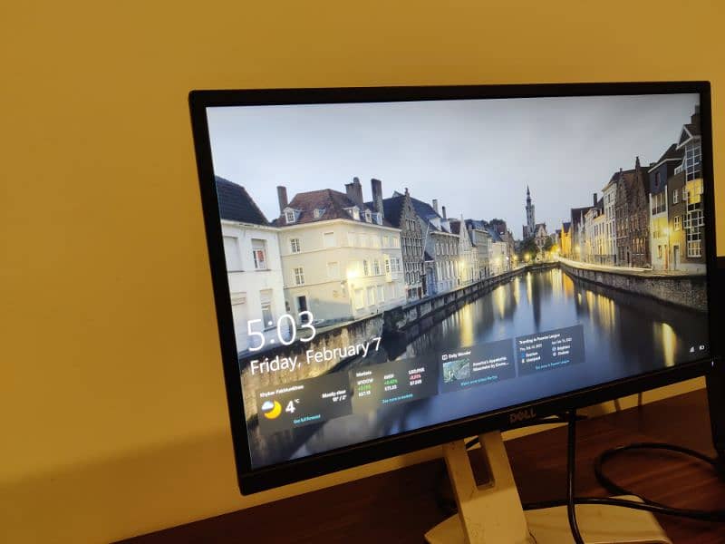 Dell 92217H LED Monitor 0