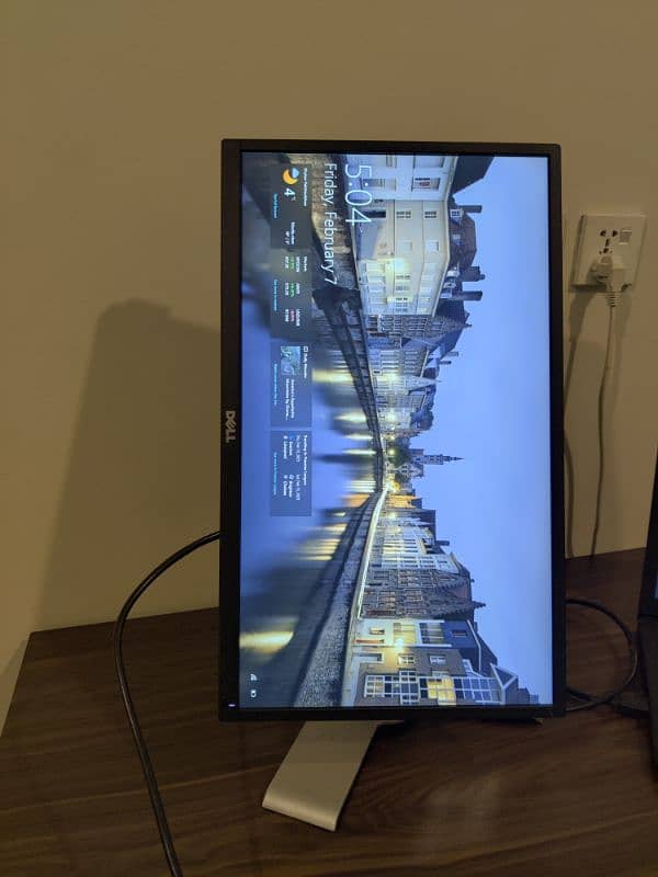 Dell 92217H LED Monitor 1