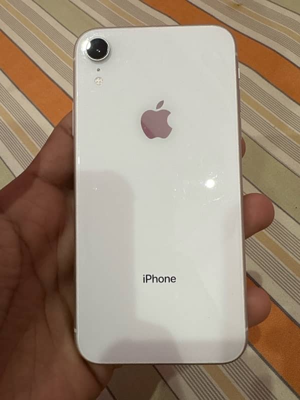 iPhone XR 64gb jv new phone urgent for sale 1